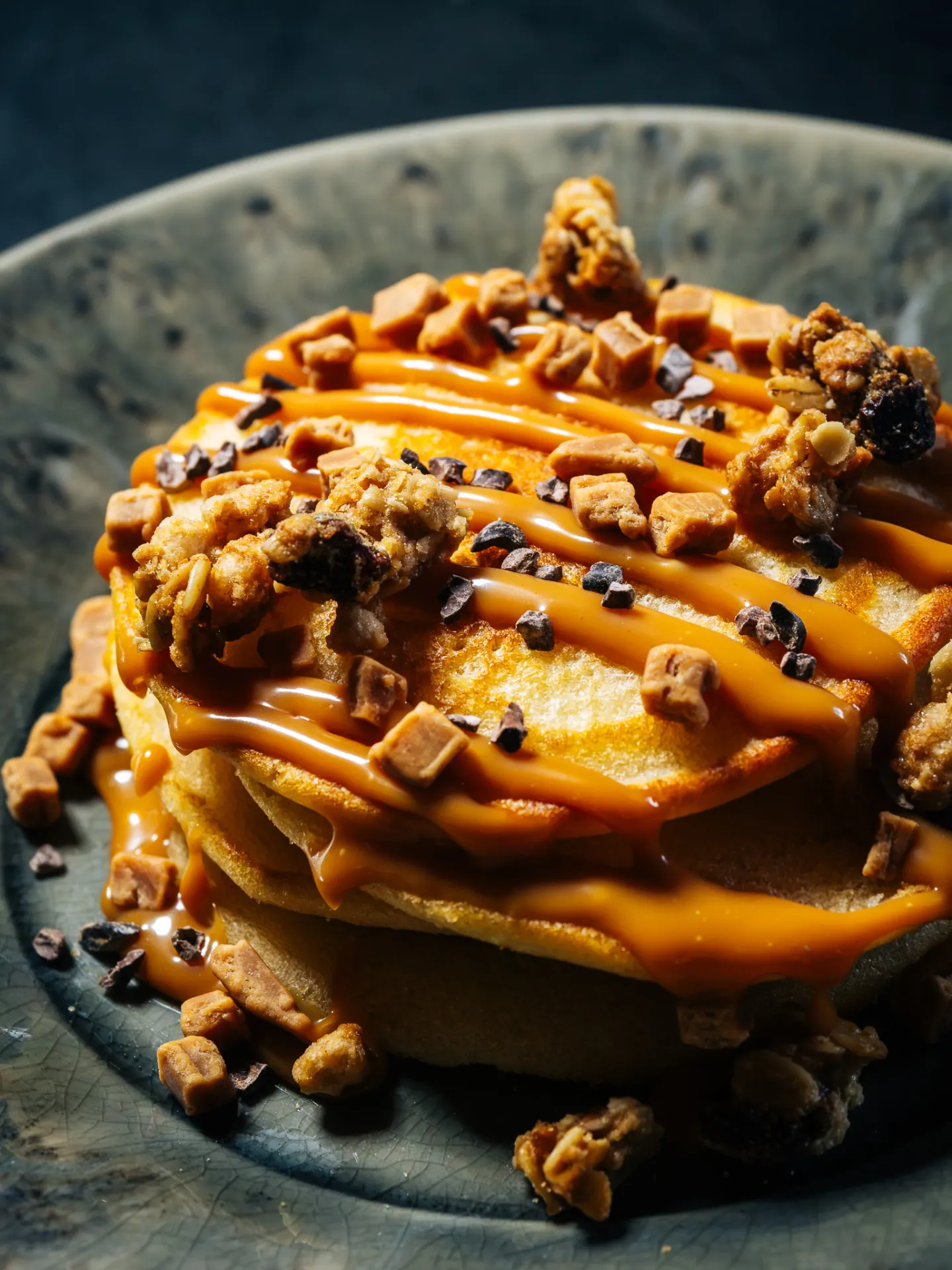 Pancakes caramel et granola